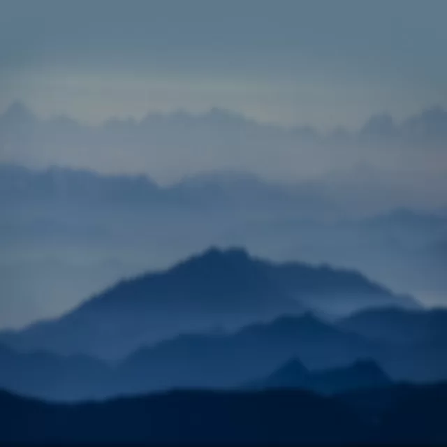 李冰洁状态回升再现游泳巅峰